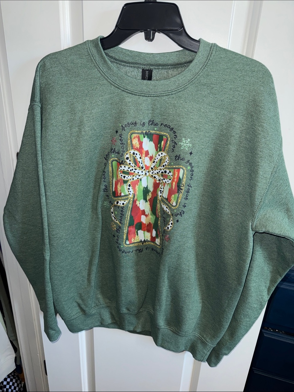 Women Holiday Cross Graphic Sweatshirt - Green